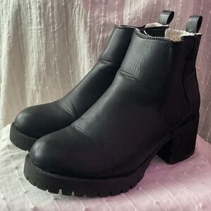 Black Chelsea Ankle Boots with Chunky Sole